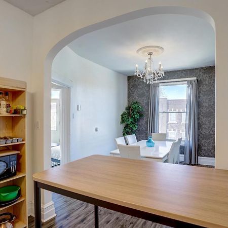 Chez Mont Royal Apartments! Монреал Екстериор снимка